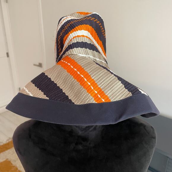 Trina Turk Multicolor Striped Bucket Hat Beach Woven Sun Navy Resort Style - Picture 1 of 11